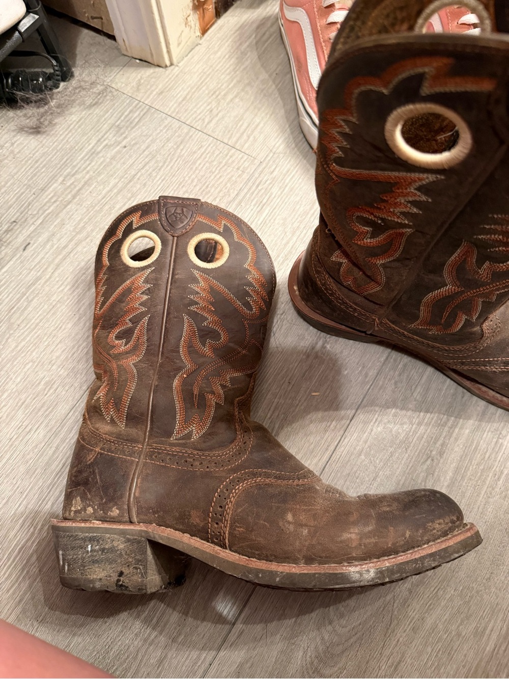 Ariat Brown Leather Women’s Western Heeled Pull-On Boots